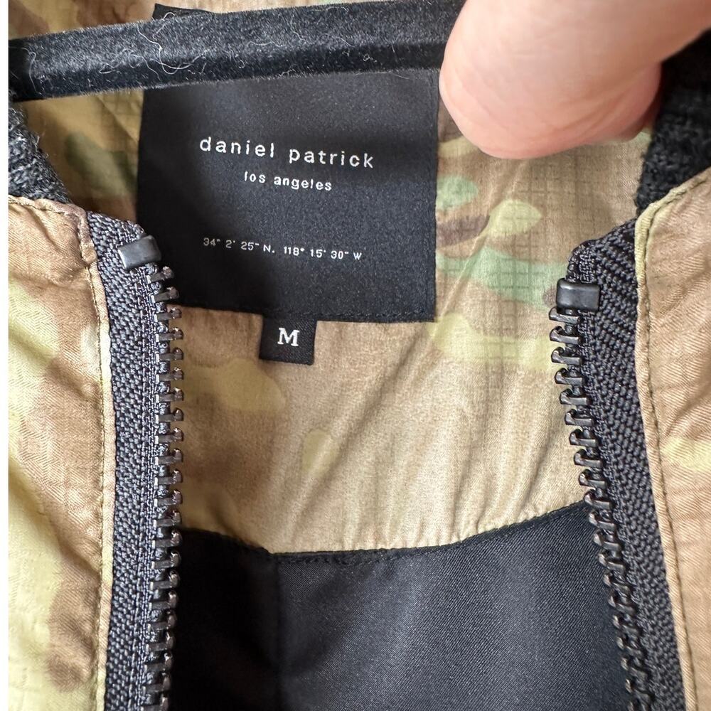 Daniel Patrick Olive Camo Front Split Zip Satin L… - image 8